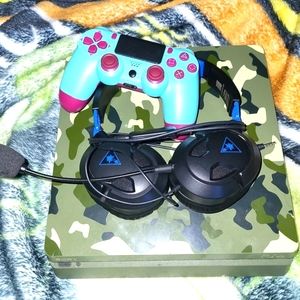 Ps4 Slim 1tb WW2 Limited edition, controller with official turtlebeach headset.